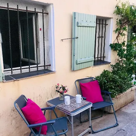 Apartment Artistic