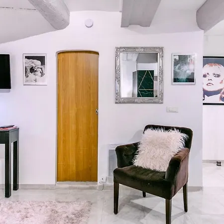 Apartment Artistic *