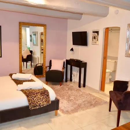 Artistic Lägenhet *